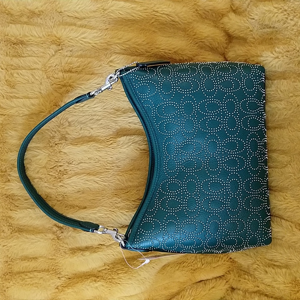 🆕 COACH Stunning Genuine Leather Handbag